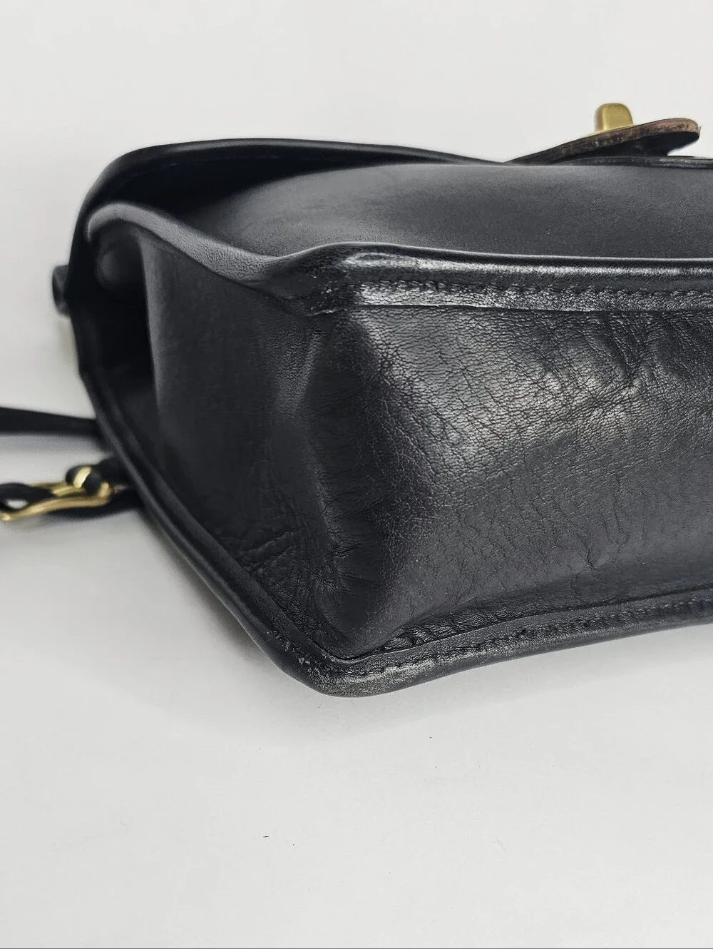 Coach Vintage Willis Black Leather Top Handle Satchel Purse